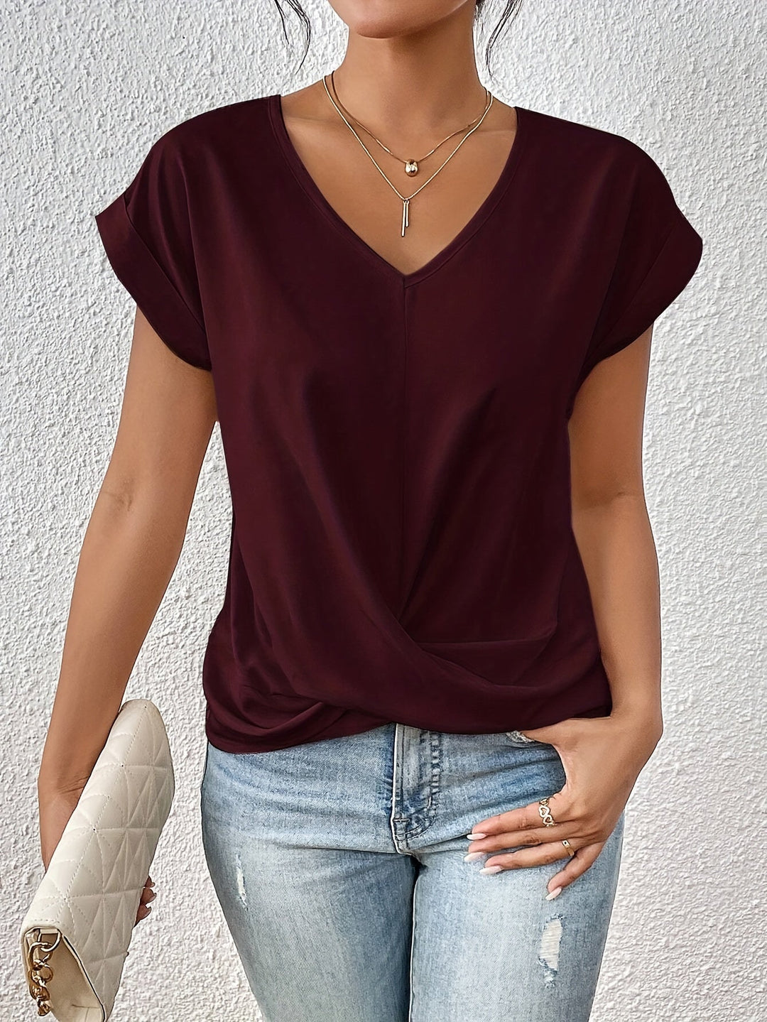 LYRA - Sweetheart Tee